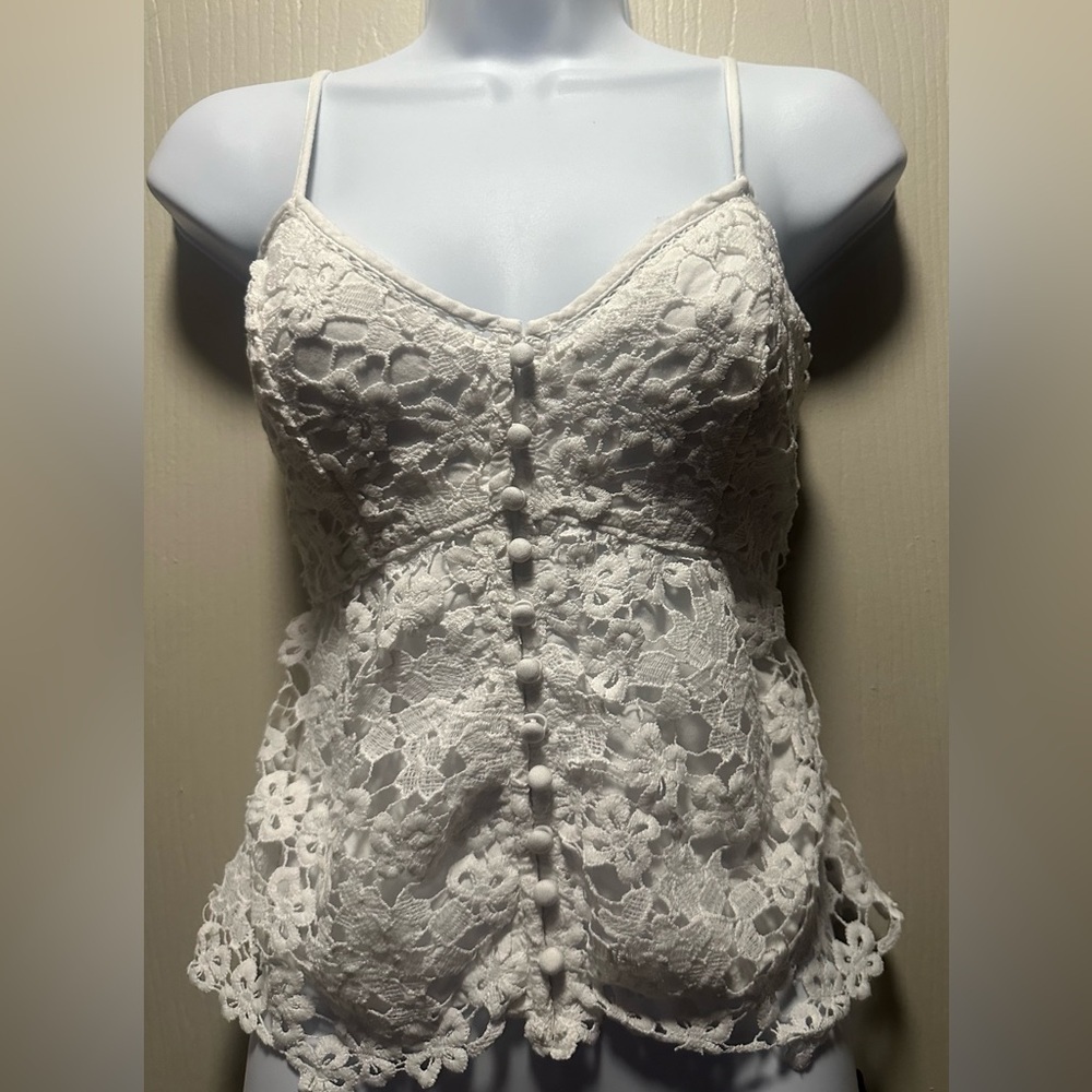 ✨🤍Abercrombie & Fitch White Lace Peplum Cami Top XS - Picture 10 of 16